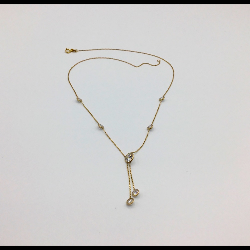 14 carat gold necklace with 7 CZ Diamonds